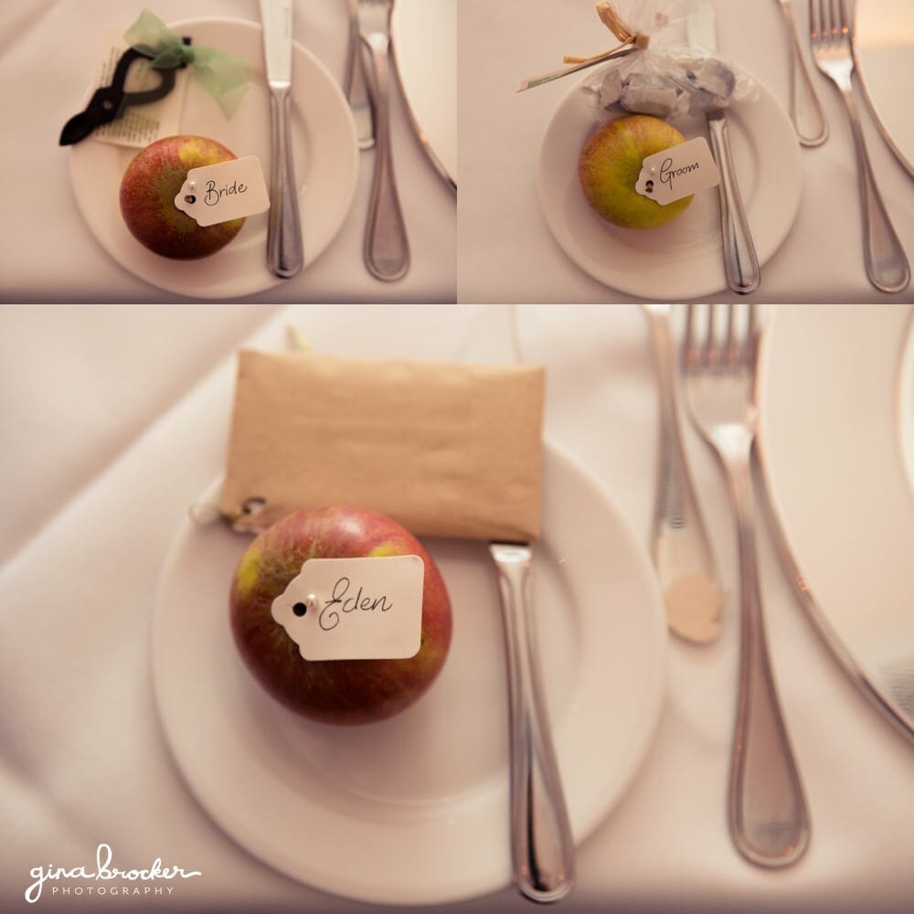 Apple favors and wedding detail