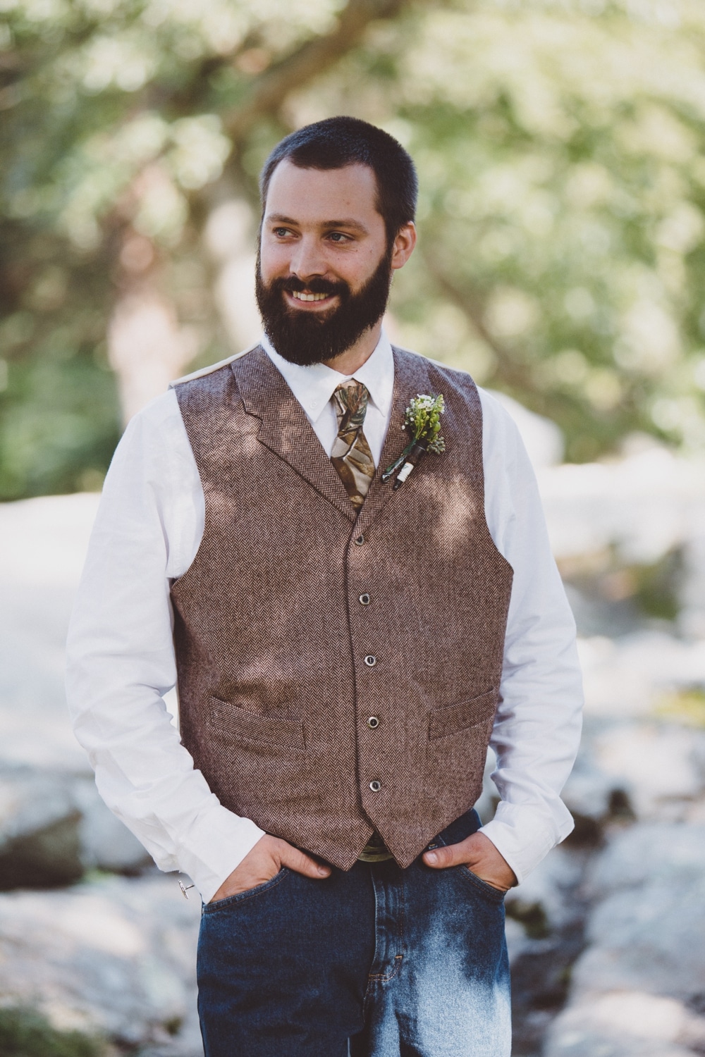 A natural and relaxed portrait of a groom during his rustic River Club Wedding in Scituate, Massachusetts